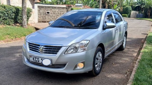 Toyota Premio 2013