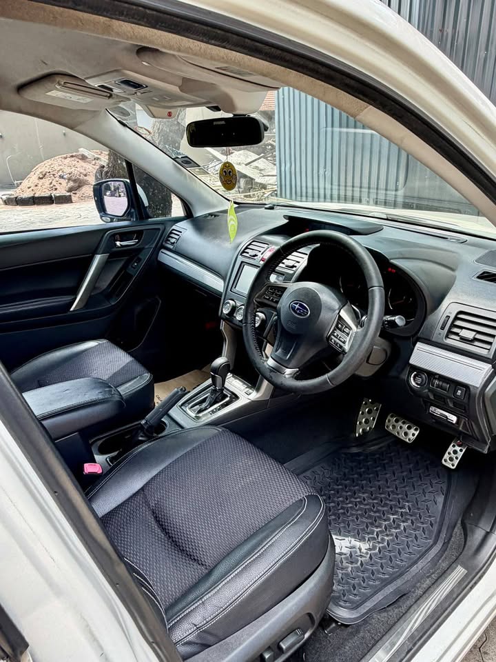 SUBARU FORESTER XT 2014