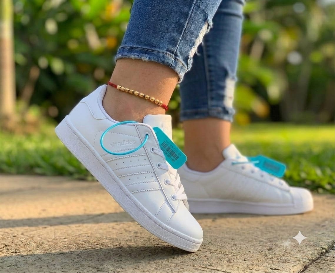Adidas sneakers 🥳🔥