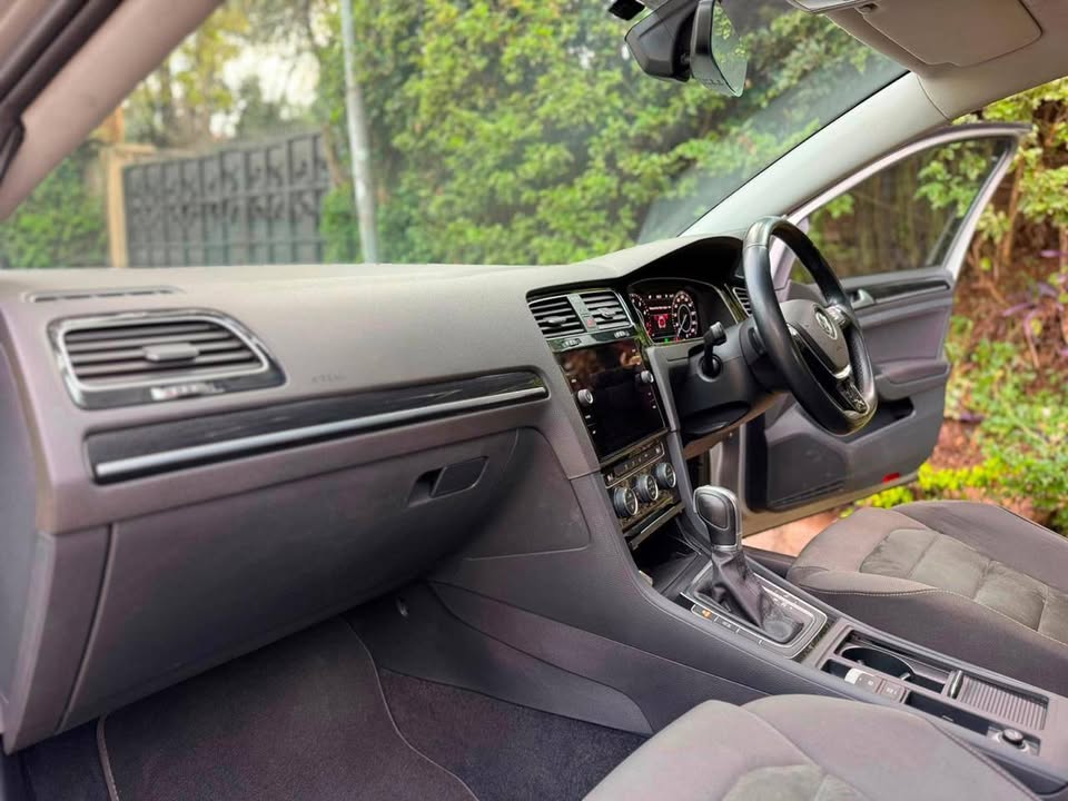 2019 Volkswagen Golf TSI