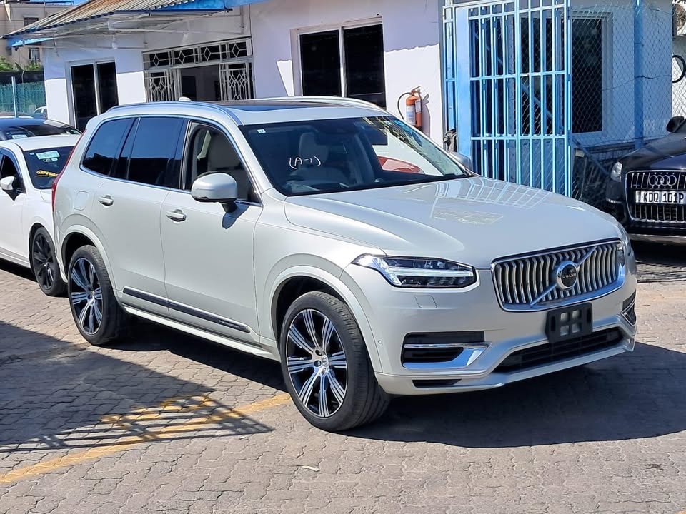 Volvo XC90 T8