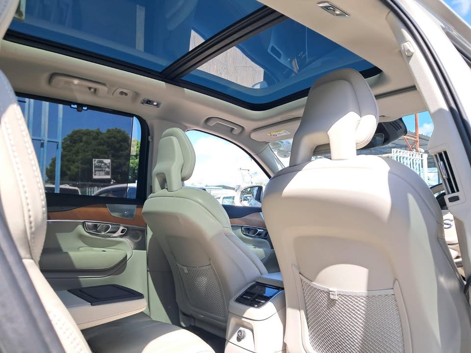Volvo XC90 T8