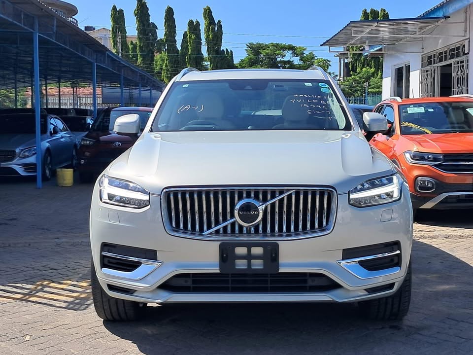 Volvo XC90 T8