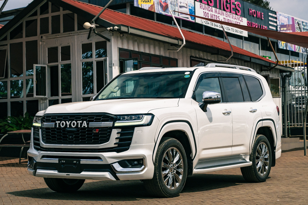 Toyota Landcruiser LC300 ZX