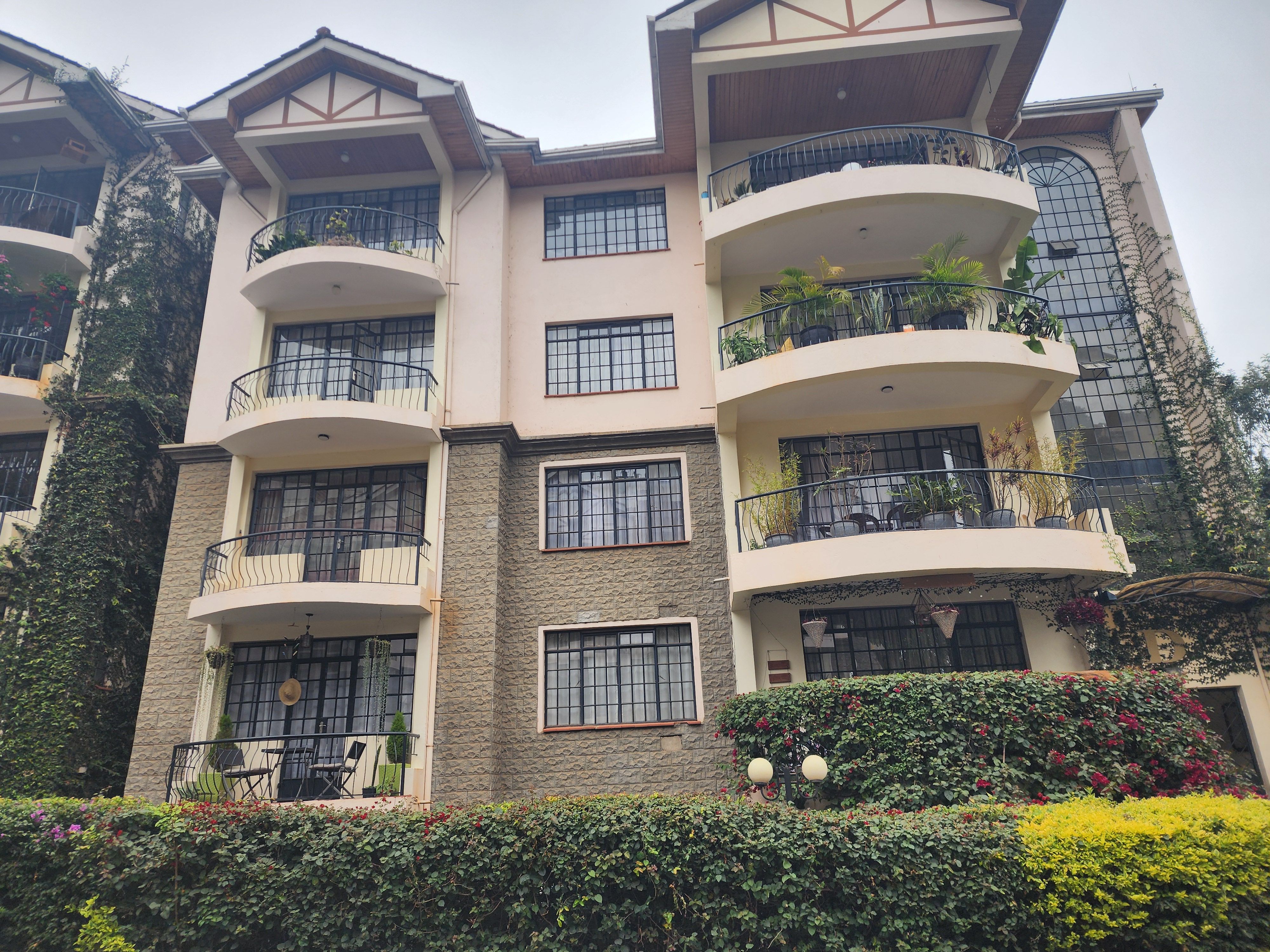 Luxury 3 Bedroom Apartment + DSQ for Sale at Merlin Court, Nairobi
