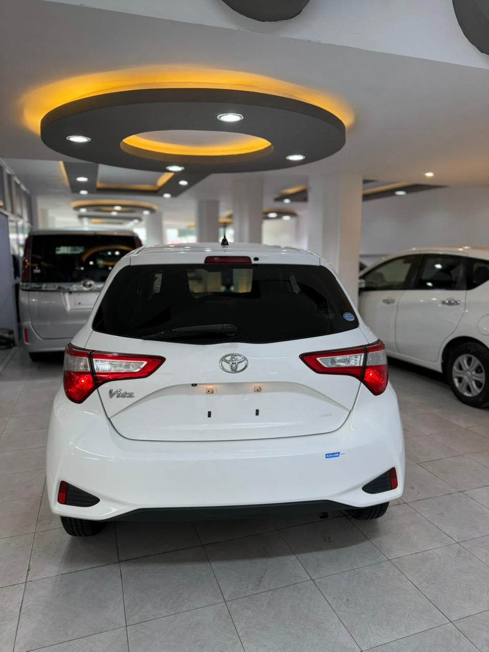 TOYOTA VITZ 2018