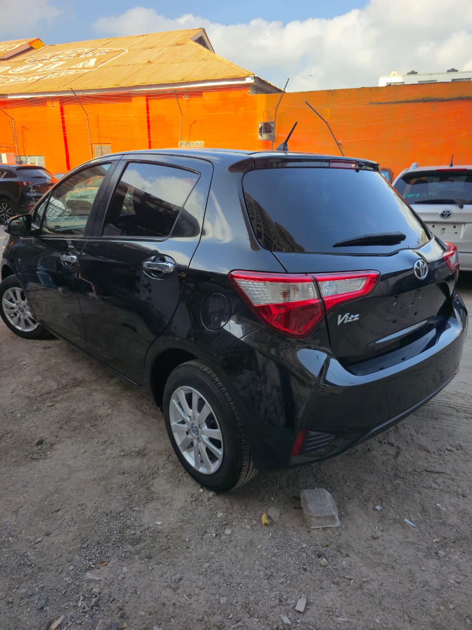 TOYOTA VITZ 2019