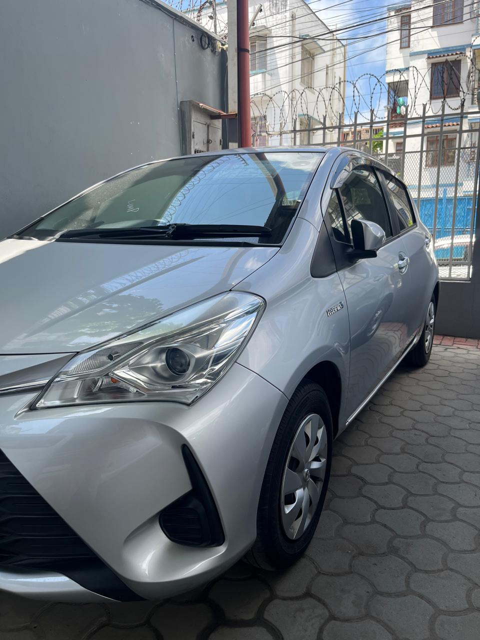 TOYOTA VITZ 2018