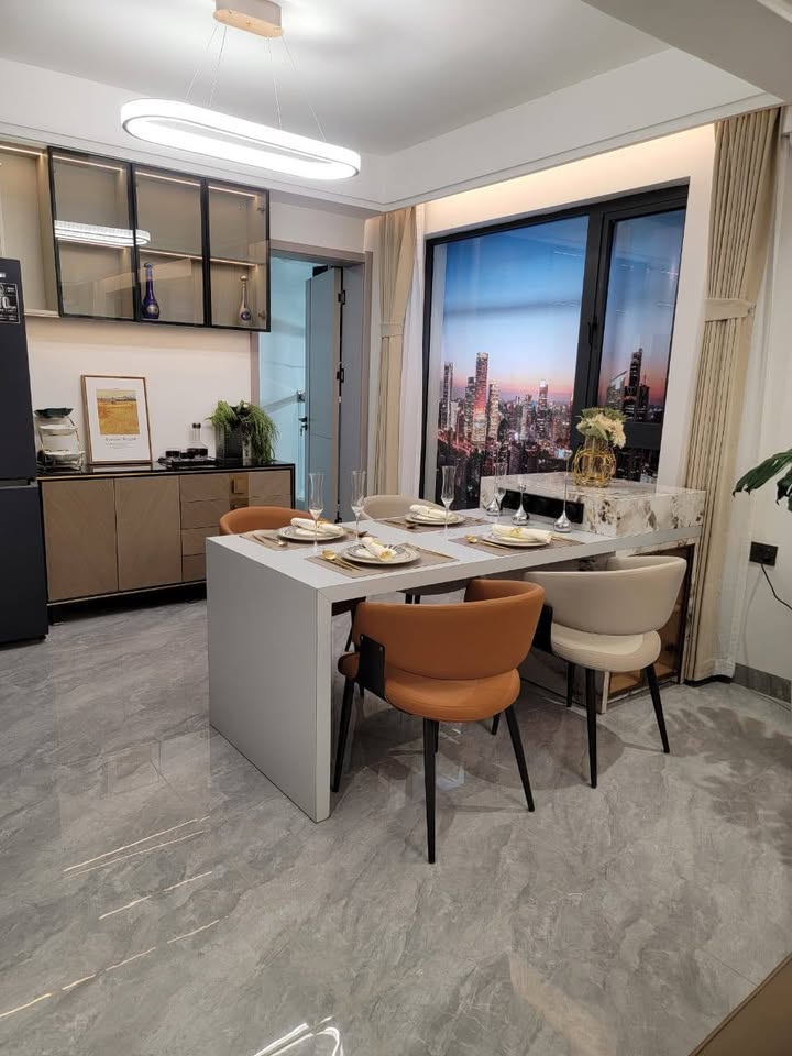 3 bedroom plus dsq apartment in westland