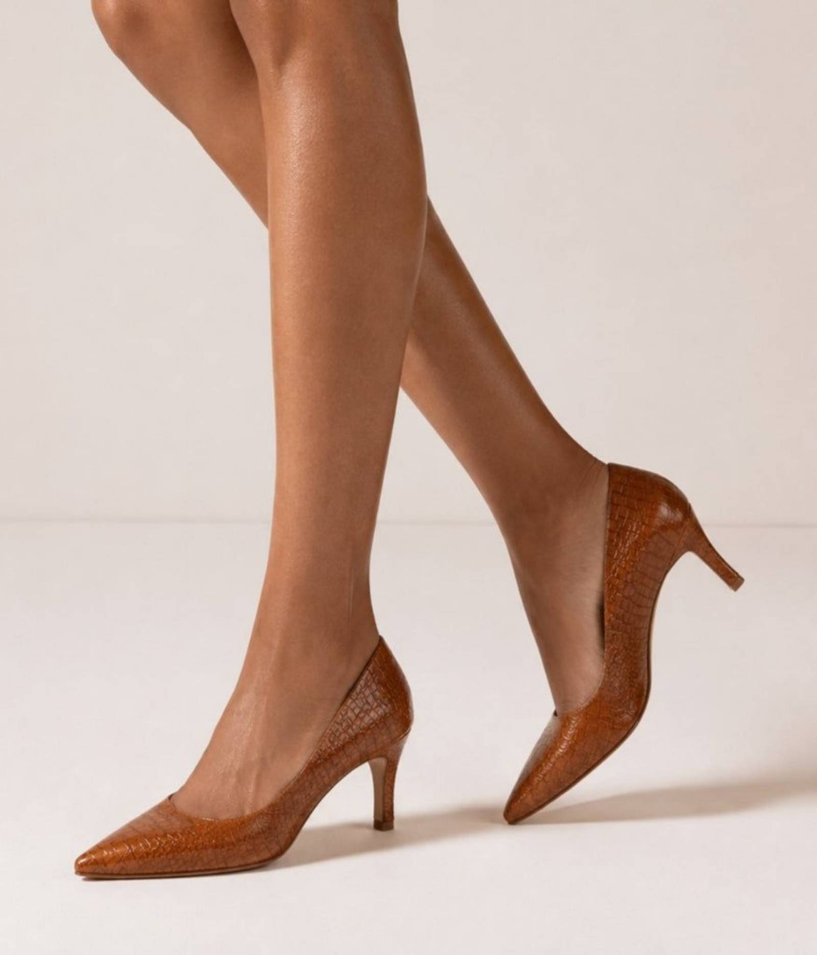 Light brown croc heel